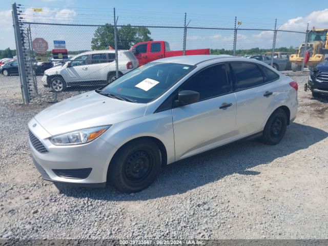 Photo 1 VIN: 1FADP3E23JL275246 - FORD FOCUS 