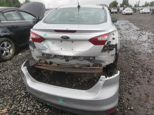 Photo 8 VIN: 1FADP3E24DL164628 - FORD FOCUS S 