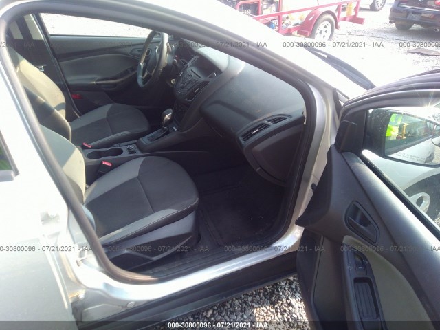 Photo 4 VIN: 1FADP3E24EL216678 - FORD FOCUS 