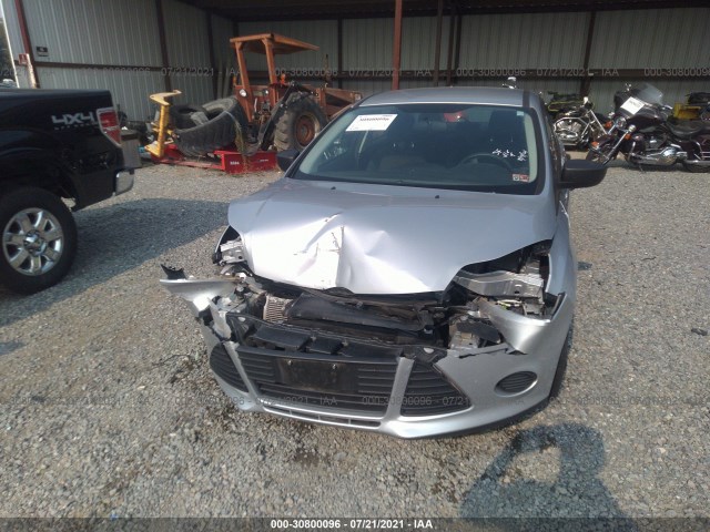 Photo 5 VIN: 1FADP3E24EL216678 - FORD FOCUS 