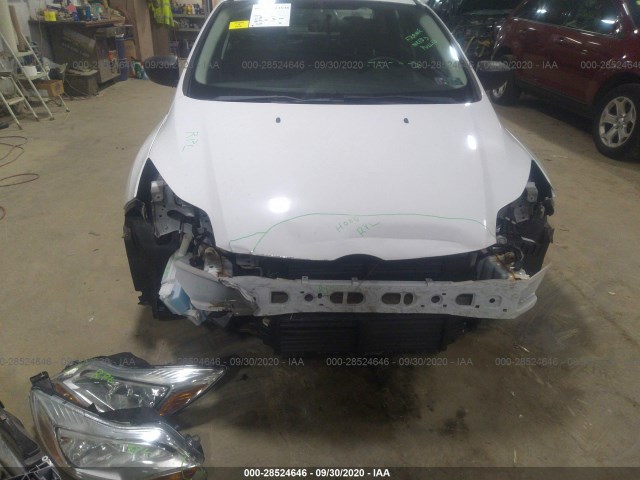 Photo 5 VIN: 1FADP3E24EL275469 - FORD FOCUS 