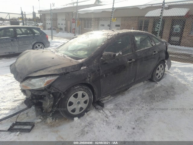 Photo 1 VIN: 1FADP3E24EL379329 - FORD FOCUS 