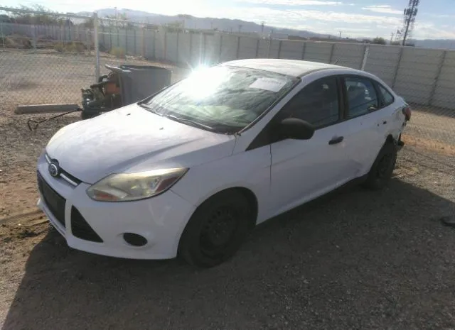 Photo 1 VIN: 1FADP3E24EL382988 - FORD FOCUS 