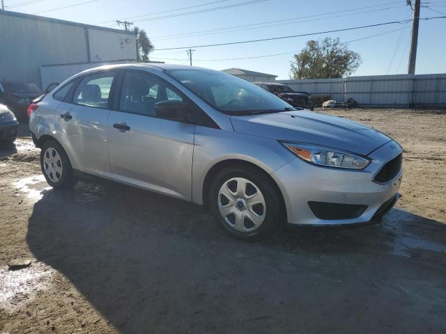 Photo 3 VIN: 1FADP3E24FL366162 - FORD FOCUS S 