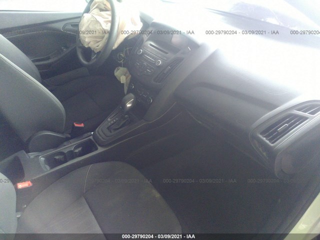 Photo 4 VIN: 1FADP3E24GL379138 - FORD FOCUS 