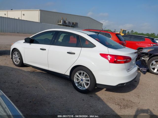 Photo 2 VIN: 1FADP3E24GL404720 - FORD FOCUS 