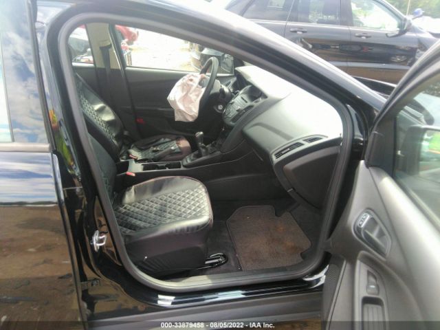 Photo 4 VIN: 1FADP3E24HL240337 - FORD FOCUS 