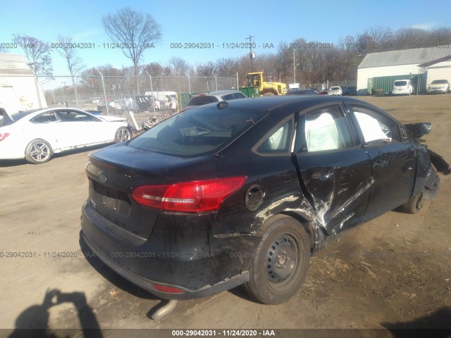 Photo 3 VIN: 1FADP3E24HL323119 - FORD FOCUS 