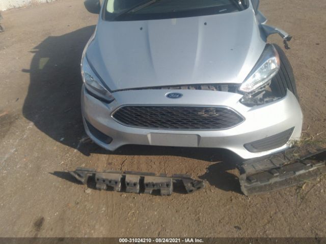 Photo 5 VIN: 1FADP3E24JL220286 - FORD FOCUS 