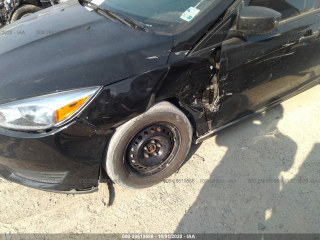 Photo 5 VIN: 1FADP3E24JL284764 - FORD FOCUS 