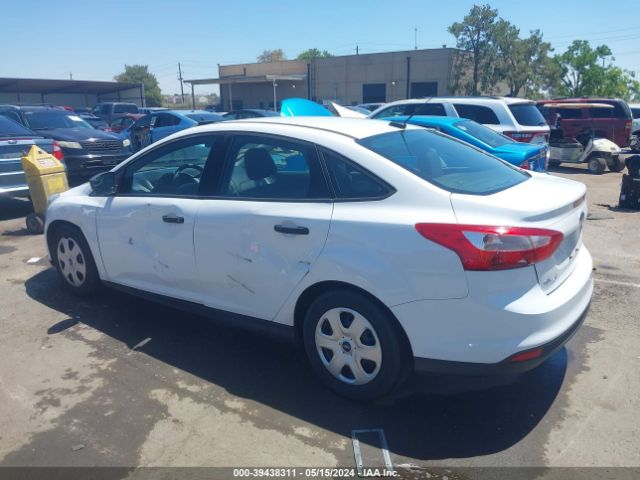 Photo 2 VIN: 1FADP3E25DL178117 - FORD FOCUS 