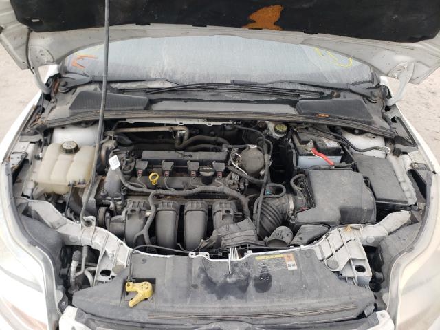 Photo 6 VIN: 1FADP3E25DL333989 - FORD FOCUS 