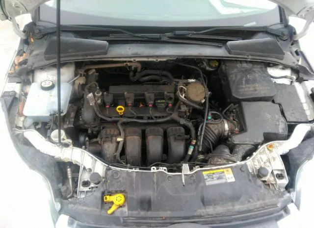 Photo 9 VIN: 1FADP3E25EL130182 - FORD FOCUS 