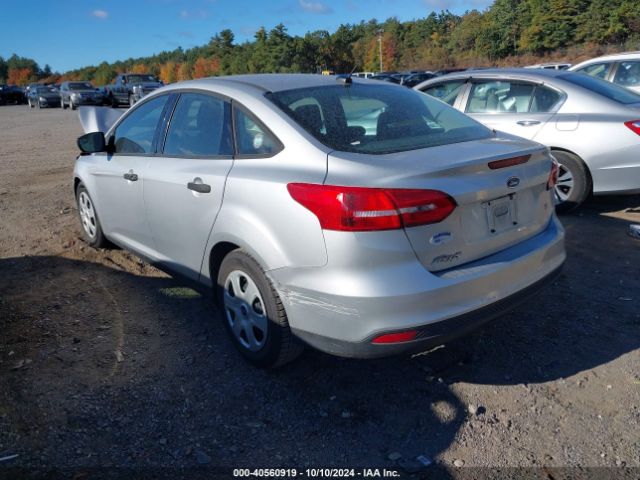 Photo 2 VIN: 1FADP3E25GL292106 - FORD FOCUS 