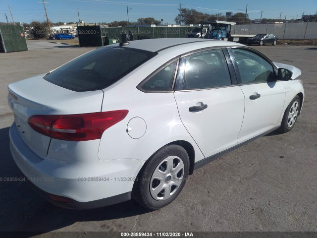 Photo 3 VIN: 1FADP3E25GL363238 - FORD FOCUS 