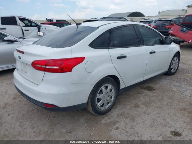 Photo 3 VIN: 1FADP3E25HL229797 - FORD FOCUS 