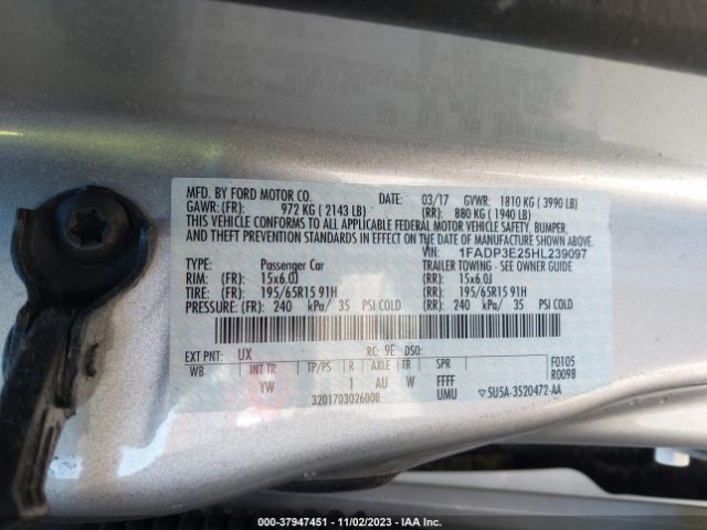 Photo 8 VIN: 1FADP3E25HL239097 - FORD FOCUS 