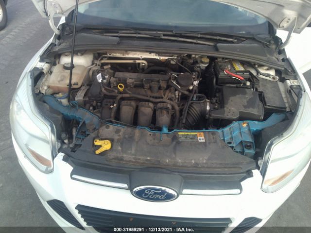 Photo 9 VIN: 1FADP3E26DL118573 - FORD FOCUS 