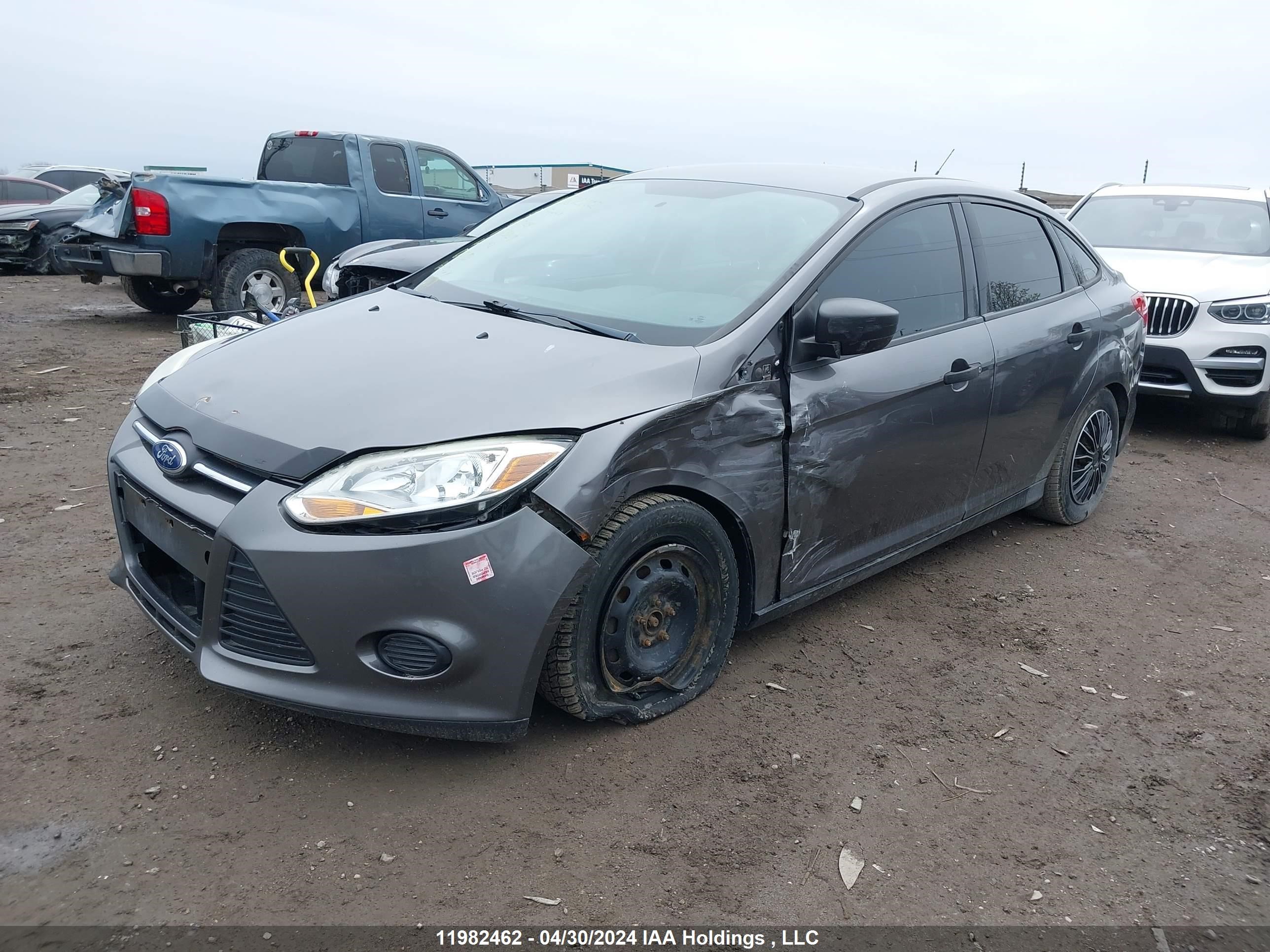 Photo 1 VIN: 1FADP3E26DL365219 - FORD FOCUS 