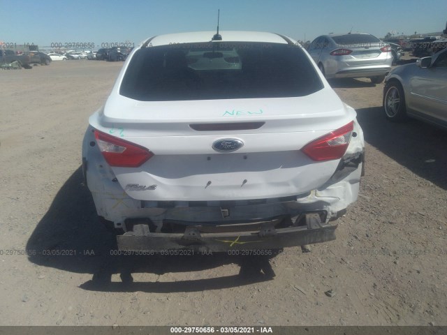 Photo 5 VIN: 1FADP3E26EL210722 - FORD FOCUS 