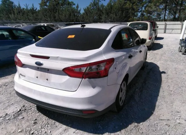 Photo 3 VIN: 1FADP3E26EL366050 - FORD FOCUS 