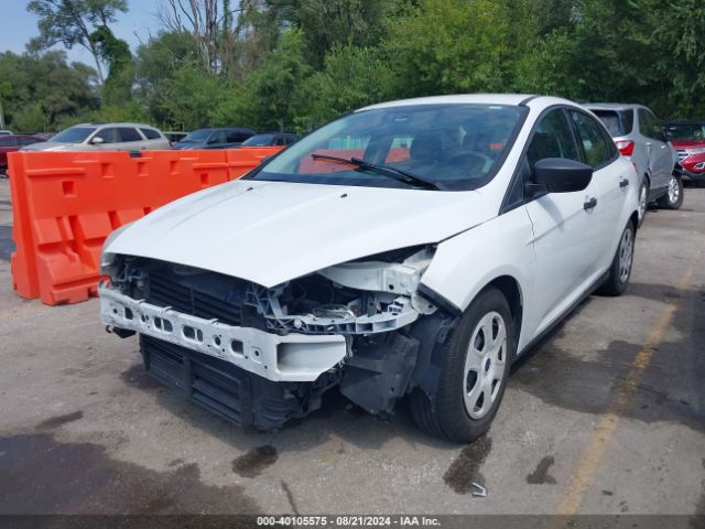 Photo 1 VIN: 1FADP3E26FL323877 - FORD FOCUS 