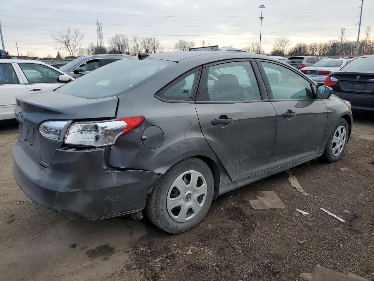 Photo 2 VIN: 1FADP3E26GL227040 - FORD FOCUS 