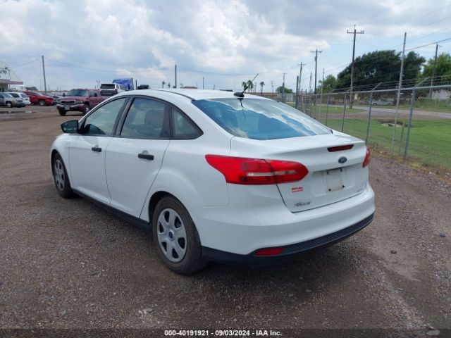 Photo 2 VIN: 1FADP3E26GL245053 - FORD FOCUS 