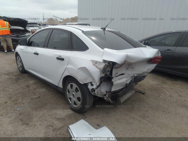 Photo 2 VIN: 1FADP3E26GL262385 - FORD FOCUS 