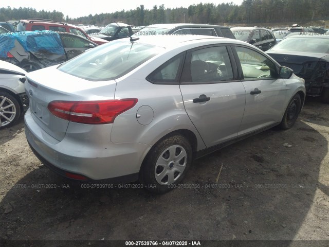 Photo 3 VIN: 1FADP3E26JL208110 - FORD FOCUS 