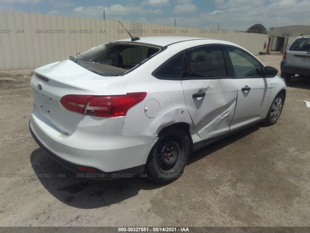 Photo 3 VIN: 1FADP3E26JL210701 - FORD FOCUS 