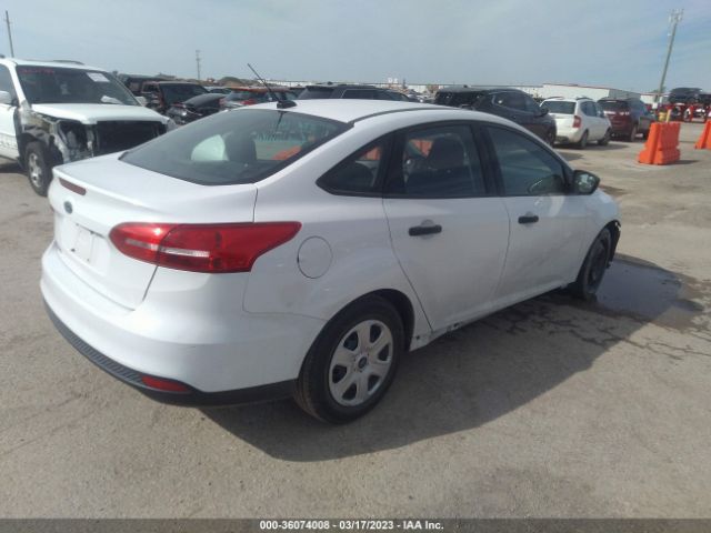 Photo 3 VIN: 1FADP3E26JL247005 - FORD FOCUS 