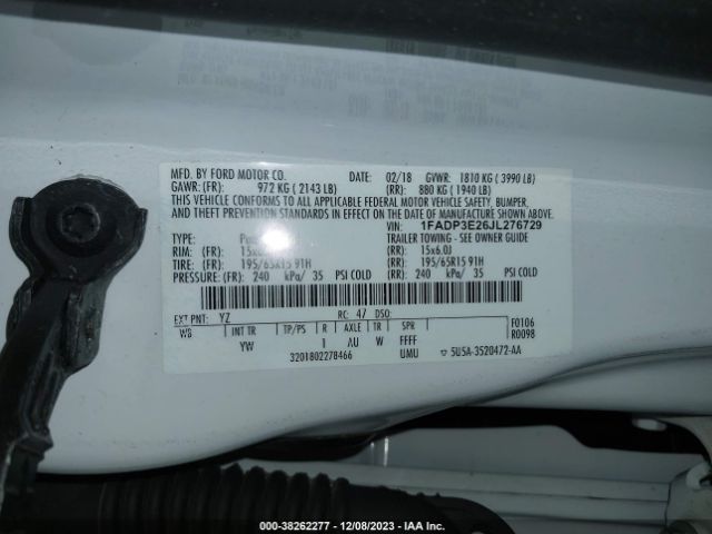 Photo 8 VIN: 1FADP3E26JL276729 - FORD FOCUS 