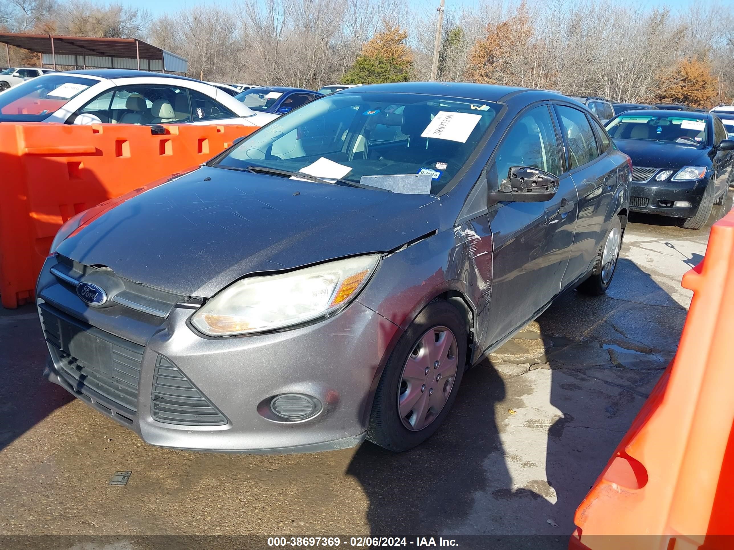 Photo 1 VIN: 1FADP3E27EL286420 - FORD FOCUS 