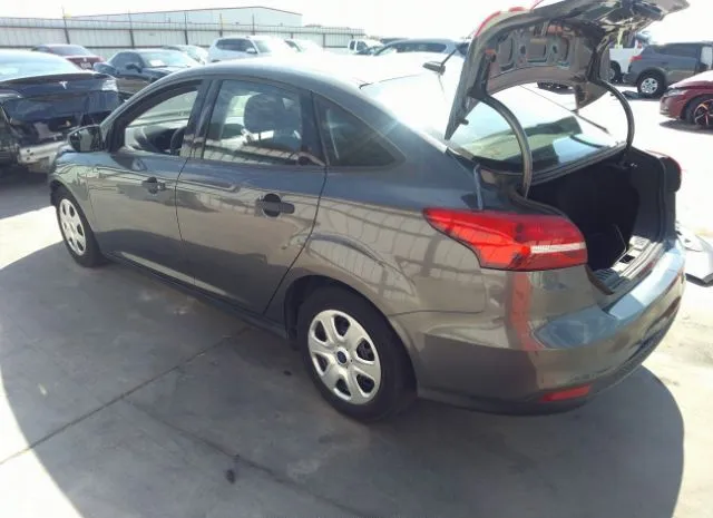 Photo 2 VIN: 1FADP3E27HL277639 - FORD FOCUS 