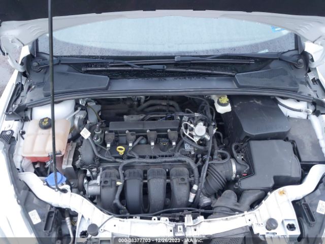 Photo 9 VIN: 1FADP3E27HL298913 - FORD FOCUS 