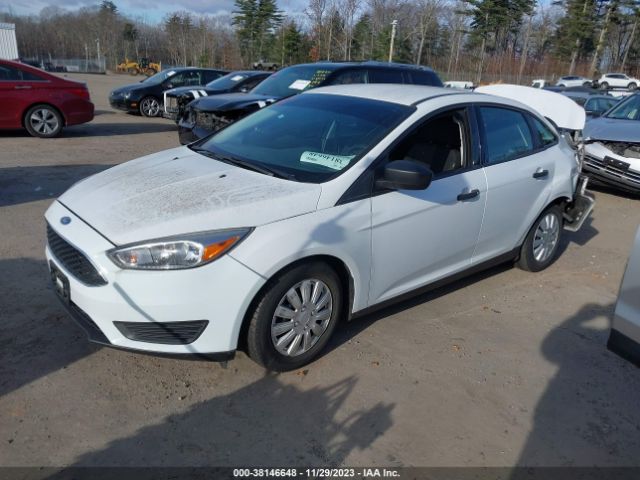 Photo 1 VIN: 1FADP3E27HL313135 - FORD FOCUS 