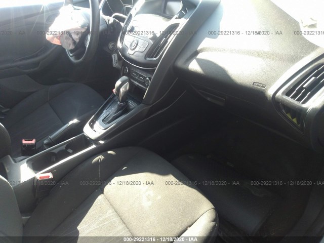 Photo 4 VIN: 1FADP3E27JL208844 - FORD FOCUS 