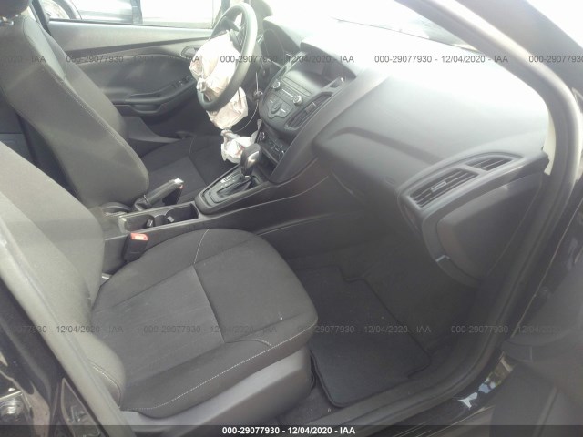 Photo 4 VIN: 1FADP3E27JL284984 - FORD FOCUS 