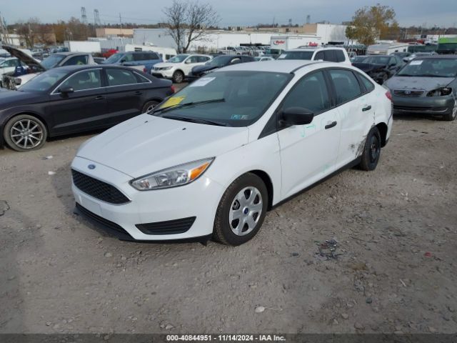 Photo 1 VIN: 1FADP3E27JL298657 - FORD FOCUS 