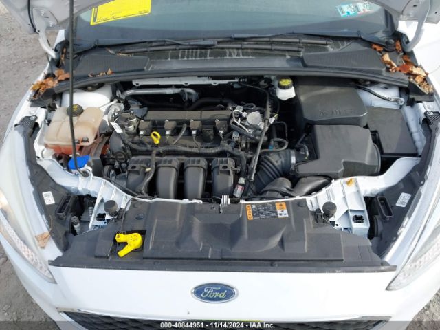 Photo 9 VIN: 1FADP3E27JL298657 - FORD FOCUS 