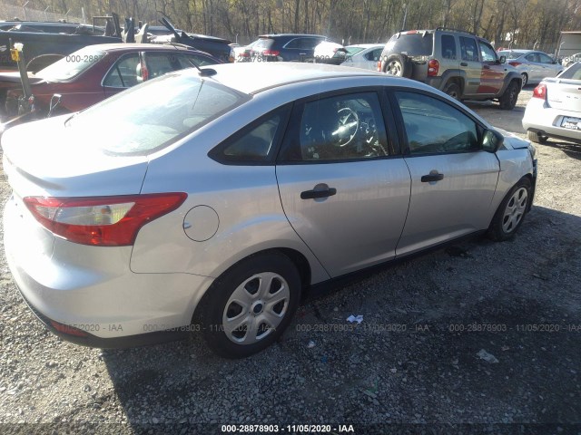 Photo 3 VIN: 1FADP3E28EL369127 - FORD FOCUS 