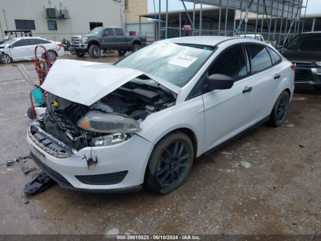 Photo 1 VIN: 1FADP3E28FL299856 - FORD FOCUS 