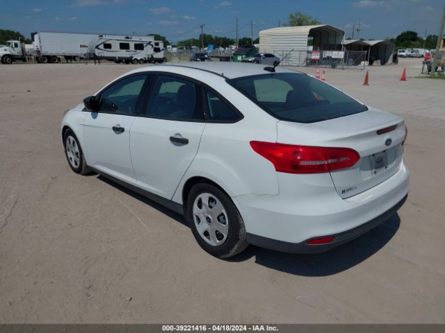 Photo 2 VIN: 1FADP3E28GL277518 - FORD FOCUS 