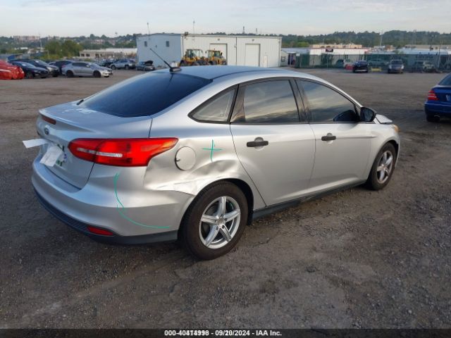 Photo 3 VIN: 1FADP3E28GL318410 - FORD FOCUS 