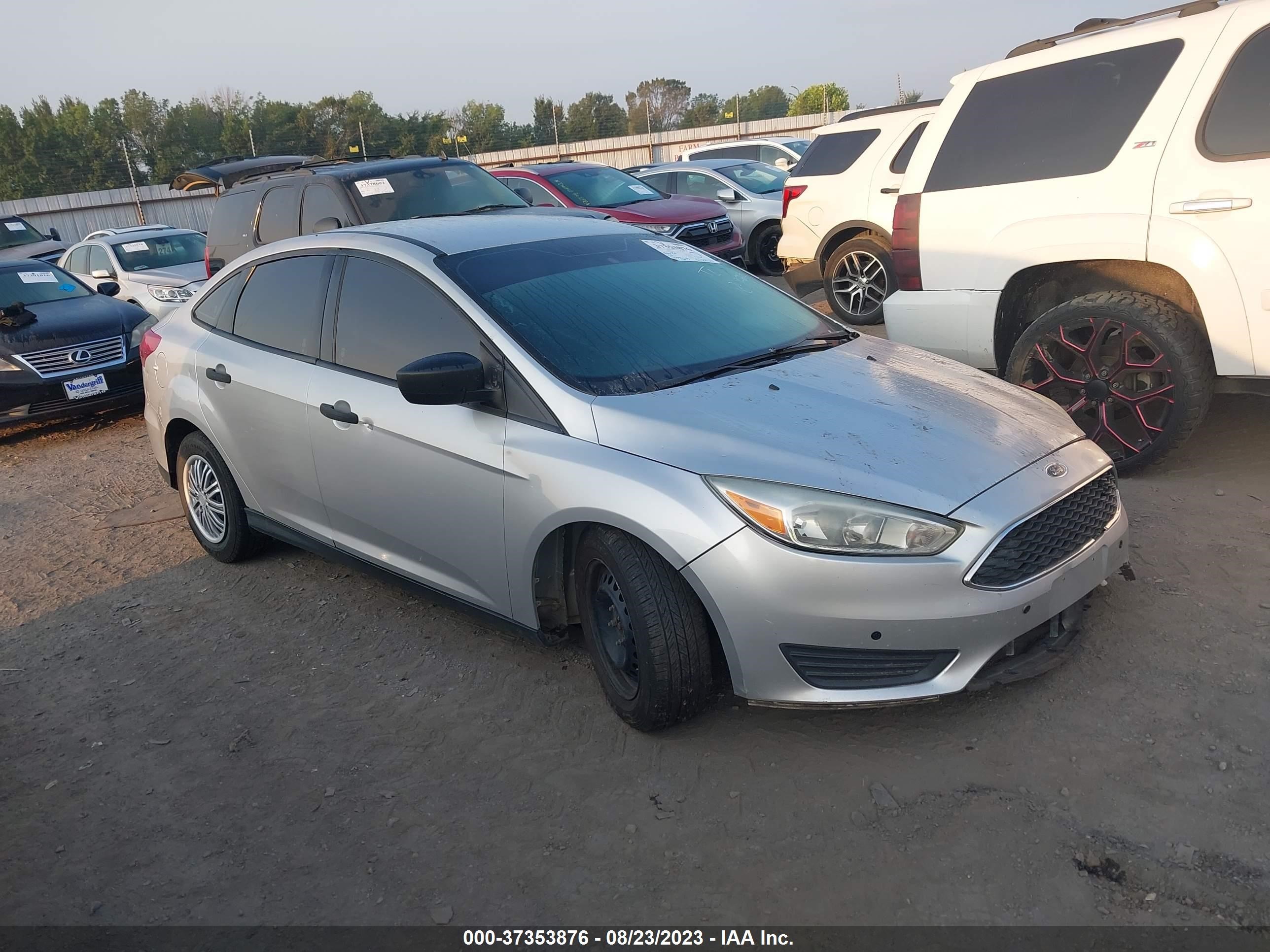 Photo 0 VIN: 1FADP3E28GL322361 - FORD FOCUS 