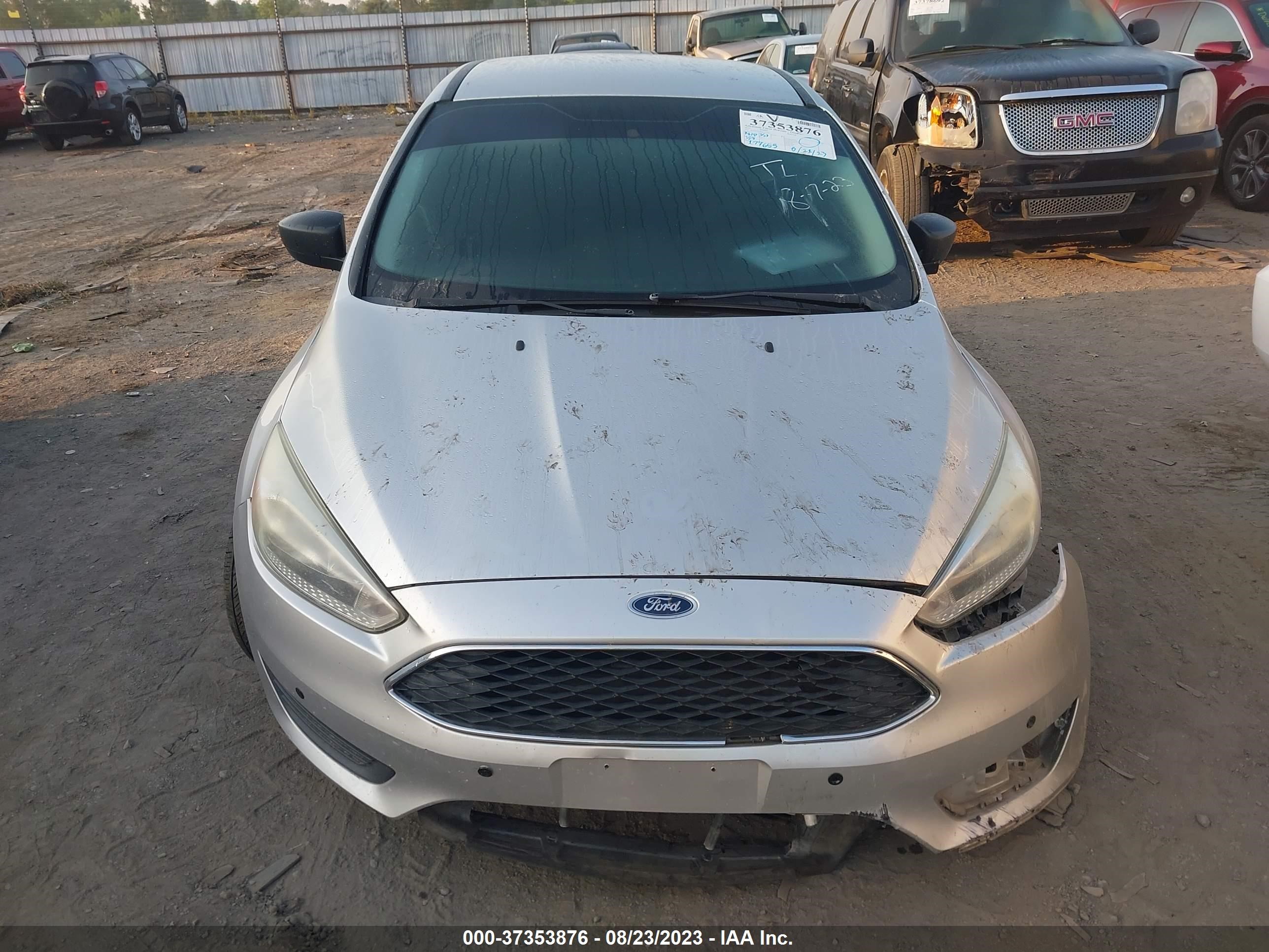 Photo 11 VIN: 1FADP3E28GL322361 - FORD FOCUS 