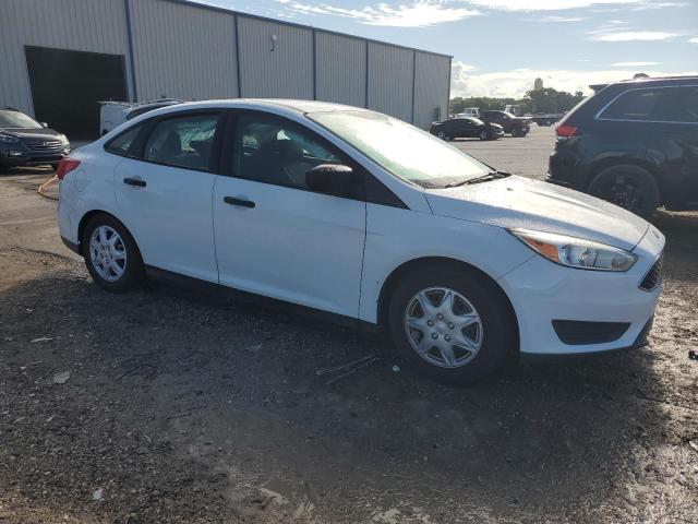 Photo 3 VIN: 1FADP3E28GL339340 - FORD FOCUS S 