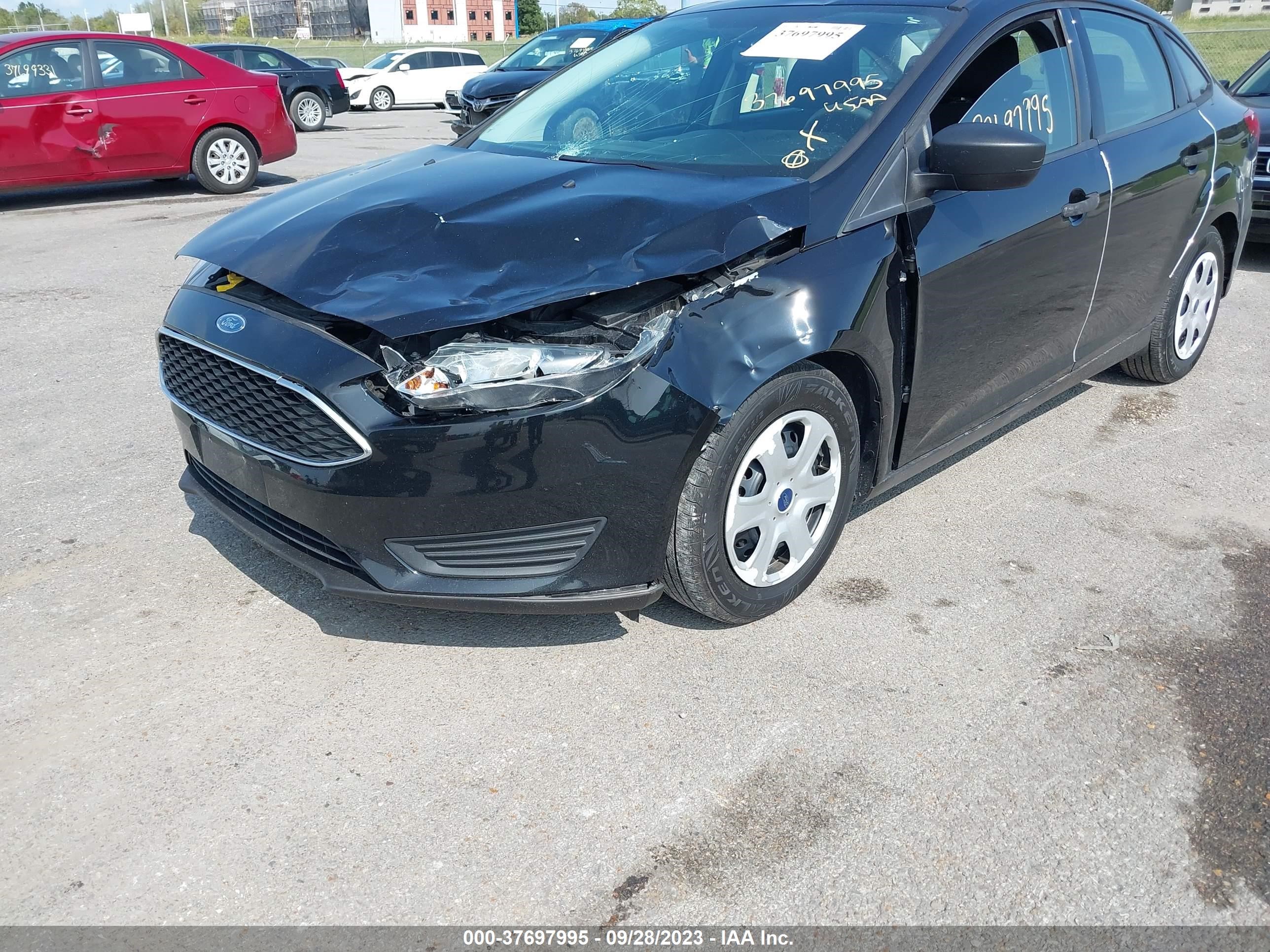 Photo 5 VIN: 1FADP3E28HL284230 - FORD FOCUS 