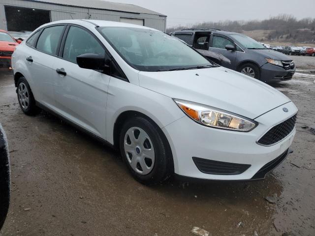 Photo 3 VIN: 1FADP3E28HL302550 - FORD FOCUS 